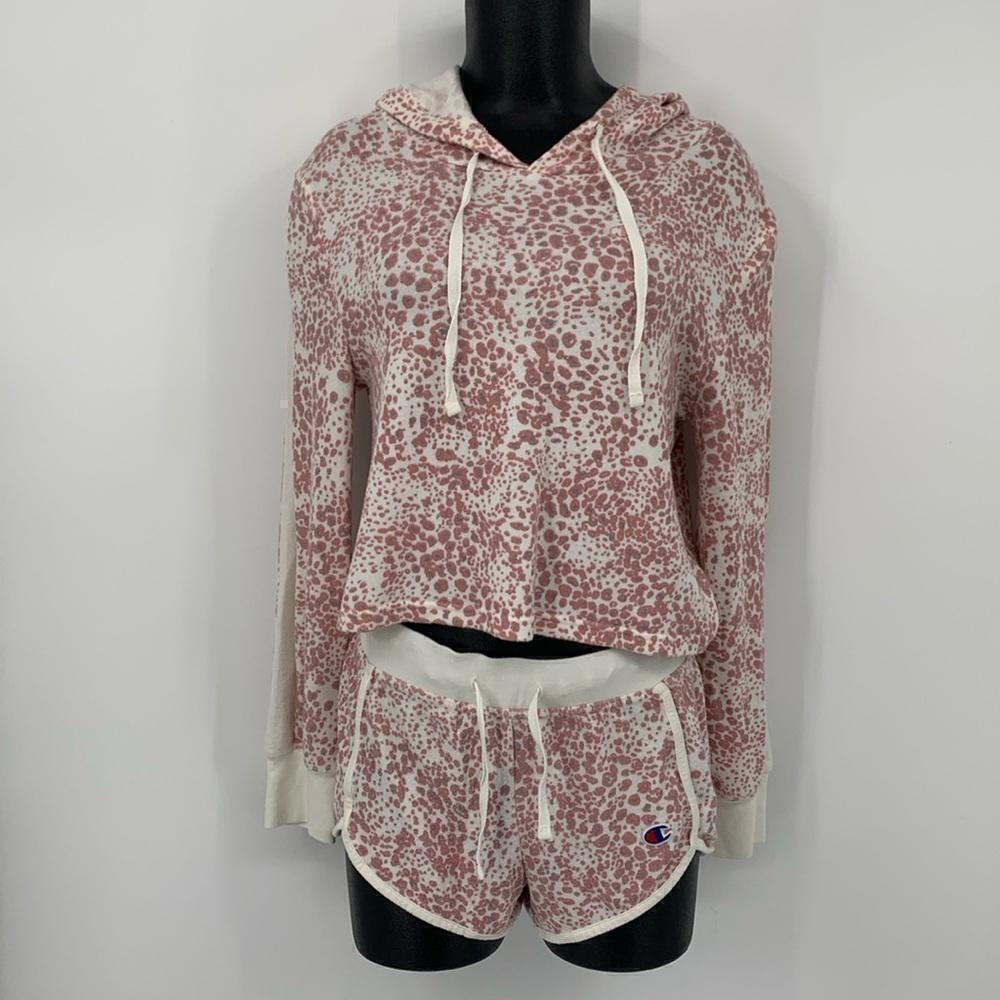 Champion Activewear Leopard Print Short and Top Lounge Set Women’s Size Small